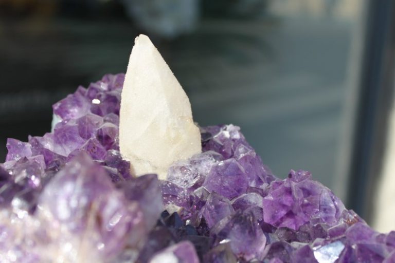 AMETHYST xx mit erstklassigen Calcit Skalenoeder