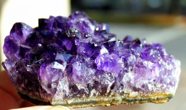 AA EXTRA AMETHYST xx - URUGUAY