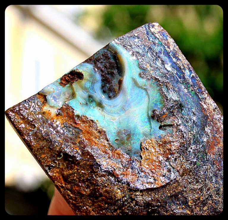 BOULDER OPAL - ROH