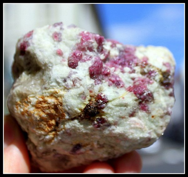 ROTE TURMALINE in 'PEGMATIT – Bild 2