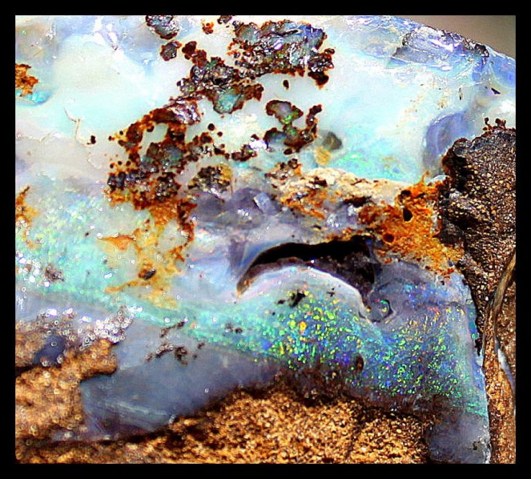 Australien  EDEL OPAL - ROH