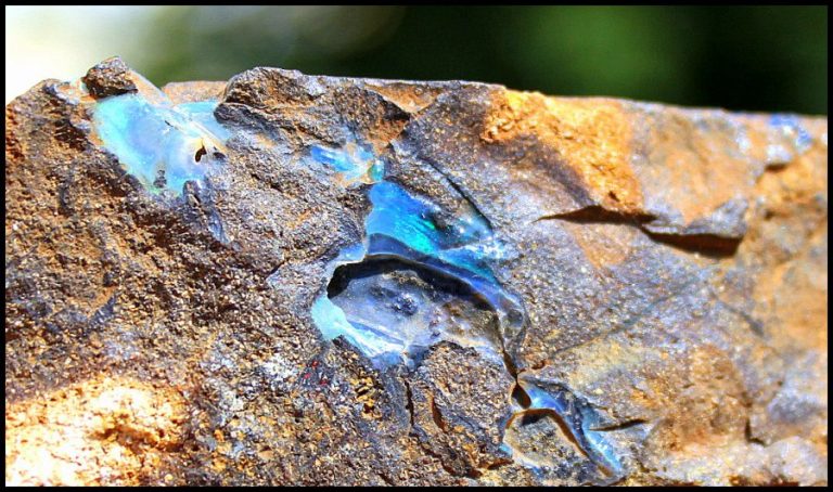 Australischer EDELOPAL - Roh