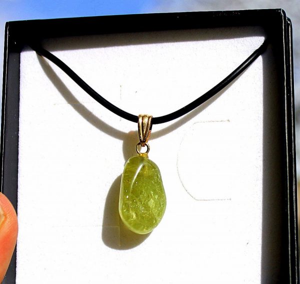Grüner GRANAT - GROSSULAR - Image 2