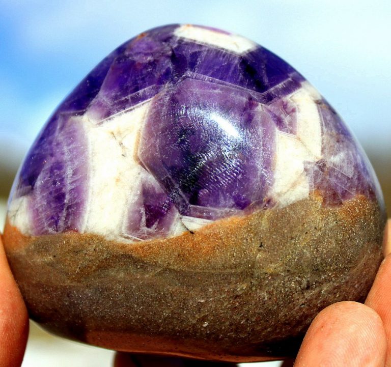 CHEVRON AMETHYST - Freeform