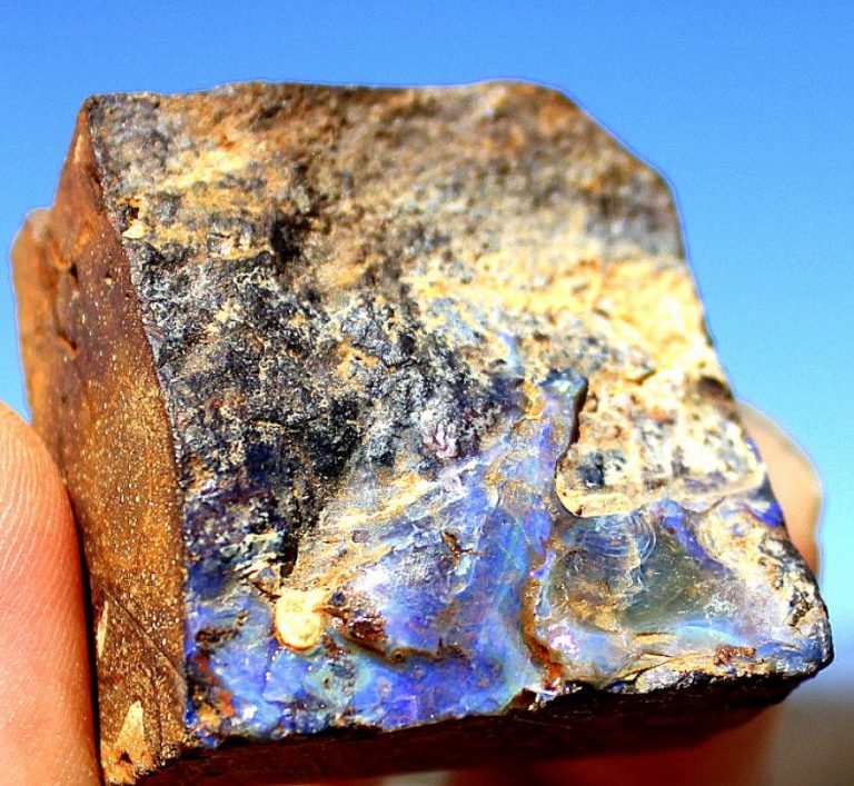 BOULDER OPAL - ROH