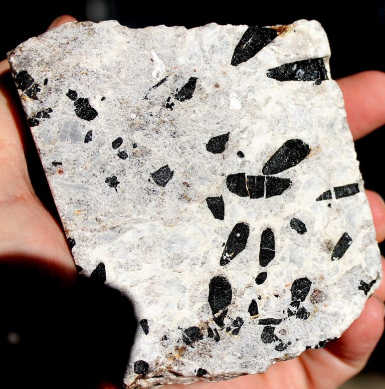 Schwarze TURMALINE - Koralpe