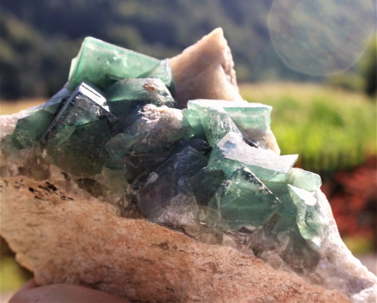 Smaragdgrüne FLUORIT TOP Stufe